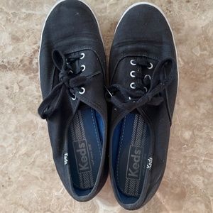 Black Keds